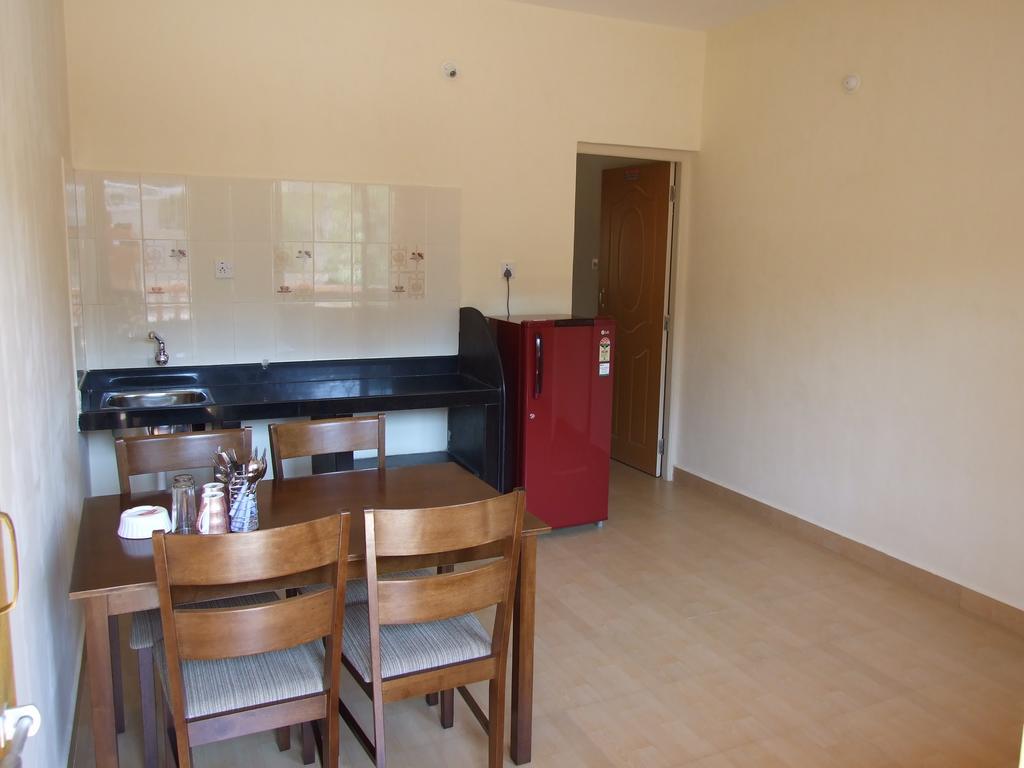 קלנגוטה Empire Guest House מראה חיצוני תמונה